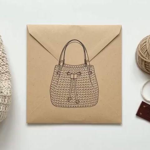 How to Crochet a Bucket Bag with Leather Handles